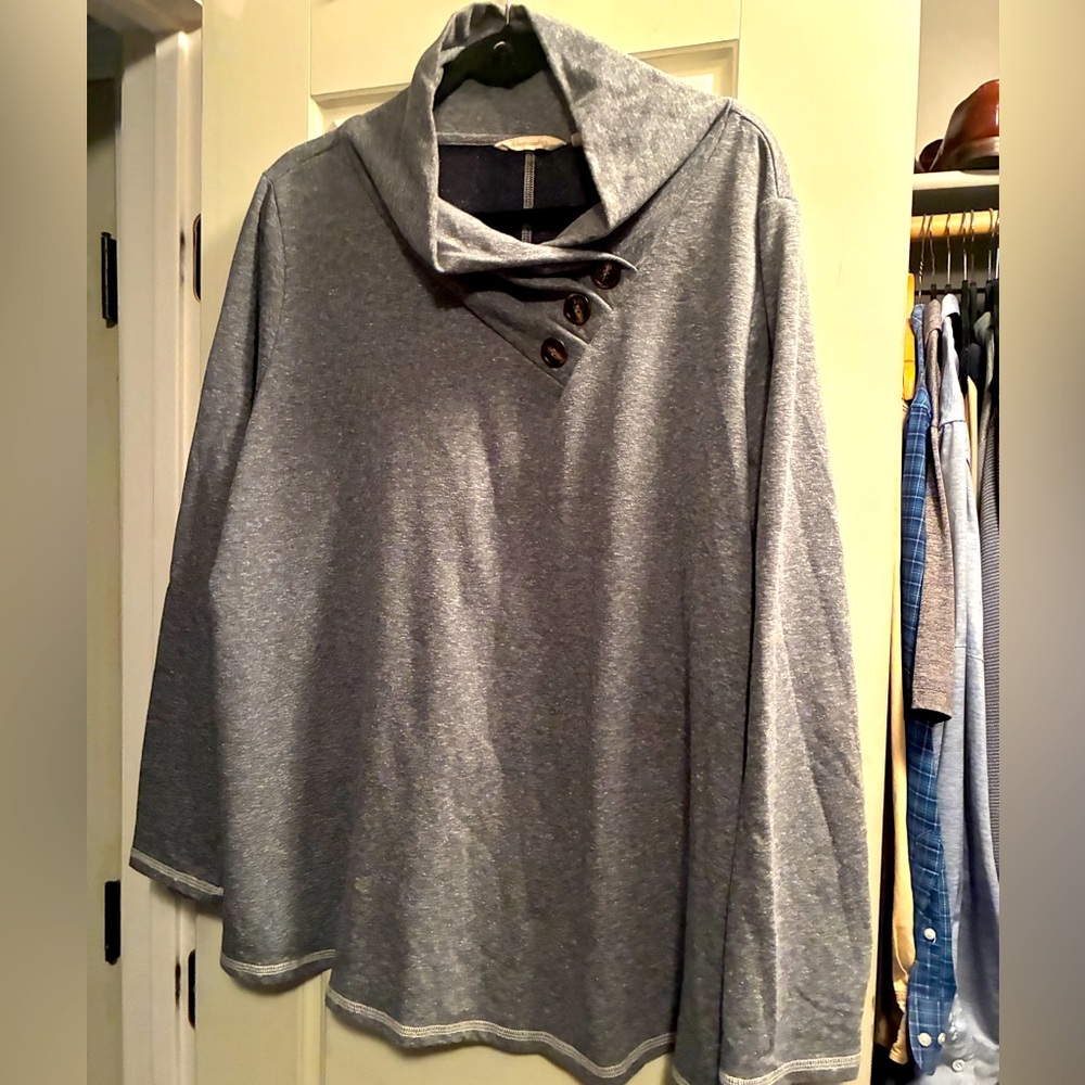 Gray Button-neck top